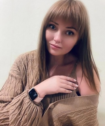 Живу в самом сердце Москвы, и могу тебя встретить в любое время! У меня есть все, чтобы сделать твои самые сокровенные фантазии реальностью. Услуги, которые я предоставляю, весьма разнообразны и включают классический секс, оральный секс, анальный секс и многое другое. Обожаю экспериментировать и обеспечивать полное удовлетворение моих клиентов. Мои фото настоящие, и я всегда выгляжу потрясающе, сочетая страсть и элегантность. У меня множество положительных отзывов, которые подтверждают мою профессиональность и незабываемые моменты, проведенные в моей компании. Жду твоего звонка, мой сладкий! 💋 Юля
